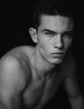 tumblr_n0i1pgEHzH1qhodd8o1_1280-280x420